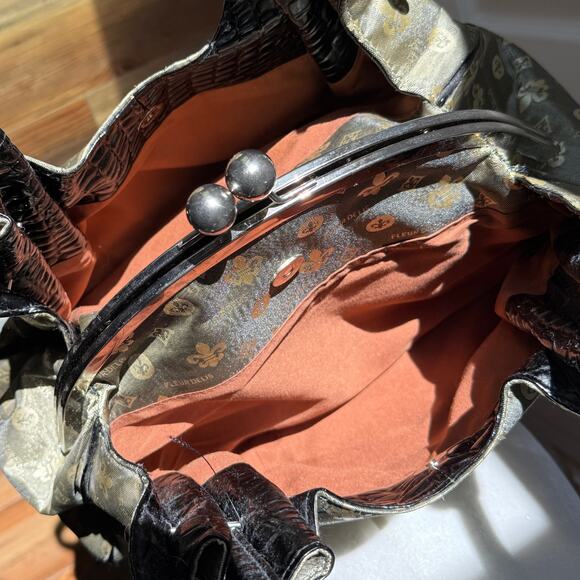 FLEURDELIS Green Rhinestone Tote Bag Purse 15x10x5 Elegant Bling & Logo Design - Picture 8 of 9